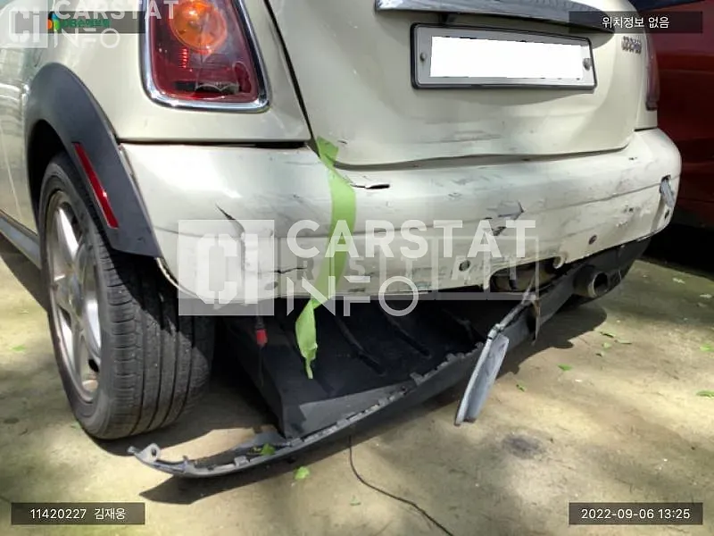 Photo 2 of 6: 2016 MINI Cooper, VIN WMWMF33559TW72203 — Korean insurance auction