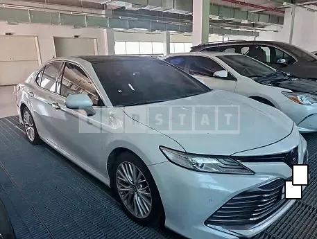 Photo 2 of 19: 2018 Toyota Camry, VIN JTNB11HK2J3066191 — Korean insurance auction