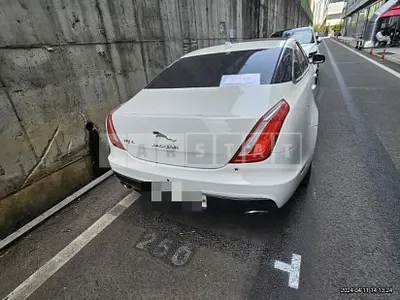 Photo 1 of 18: 2020 Jaguar XJ 3.0 Sc — Korean insurance auction