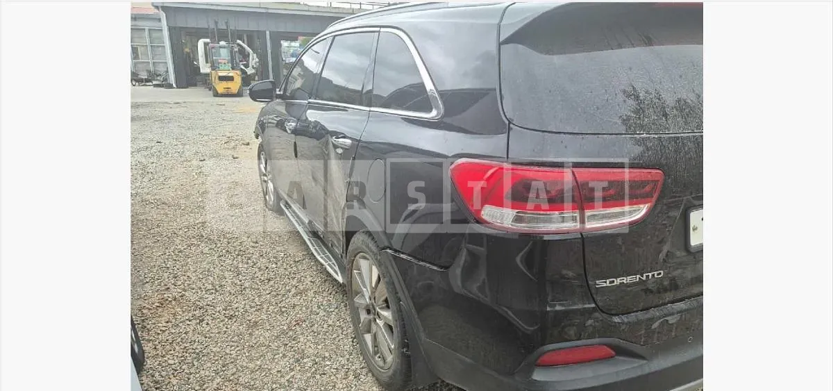 Photo 2 of 11: 2016 Kia Sorento 2.0 — Korean insurance auction