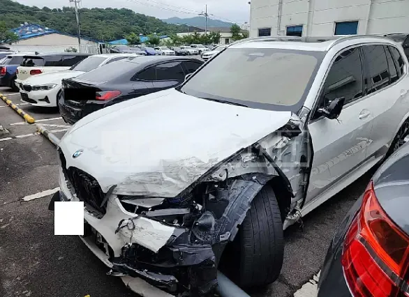 Photo 2 of 11: 2019 BMW X5 xDrive 30d, VIN WBACV6100KLJ65268 — Korean insurance auction
