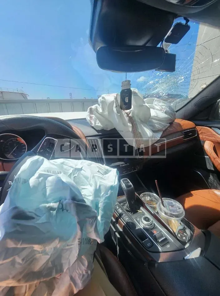 Photo 2 of 12: 2019 Maserati Levante — Korean insurance auction