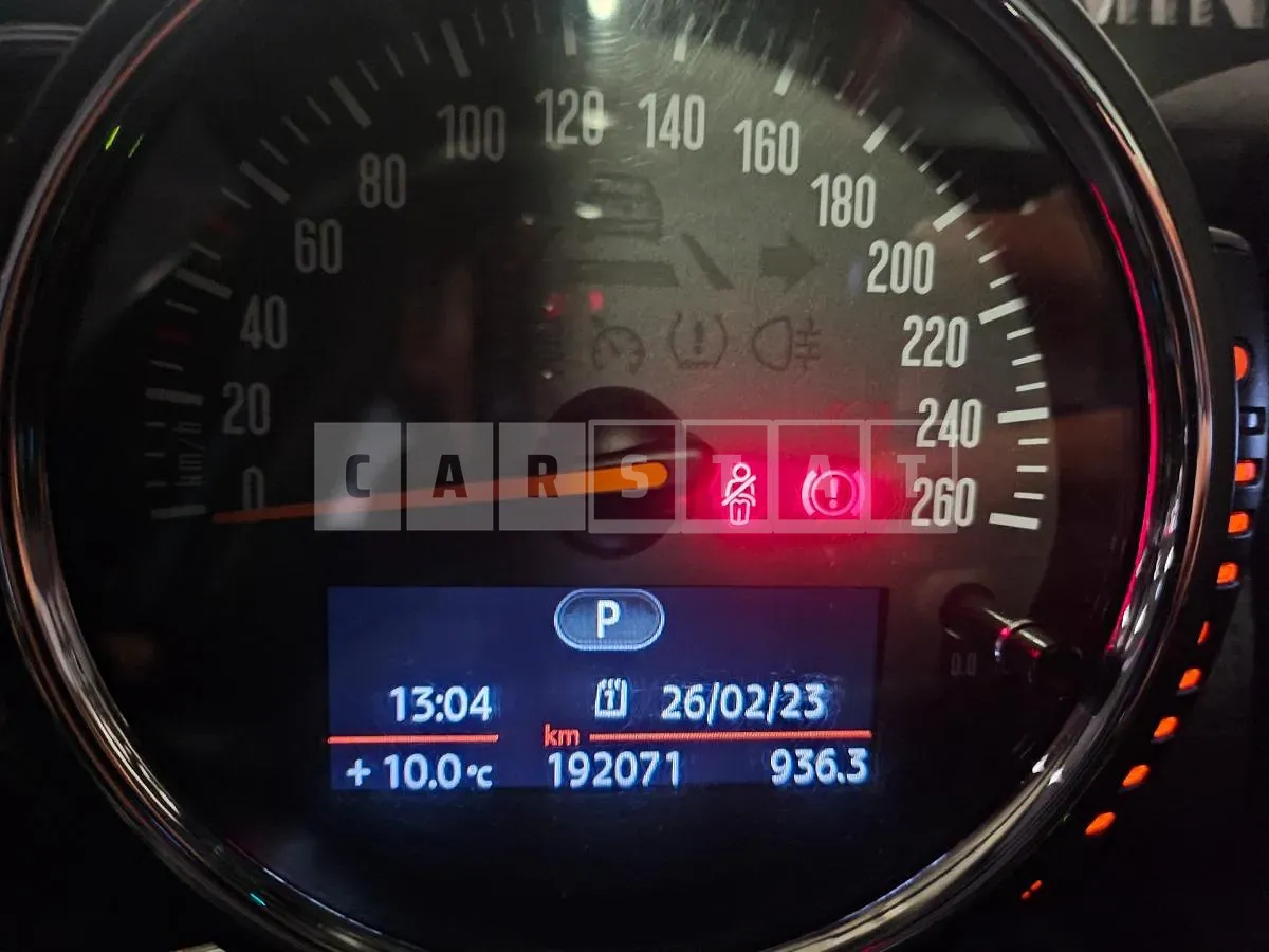 Photo 2 of 8: 2015 MINI Cooper D — Korean insurance auction