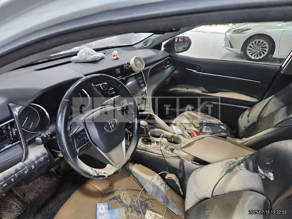 Photo 2 of 8: 2018 Toyota Camry Hybrid — Korean insurance auction