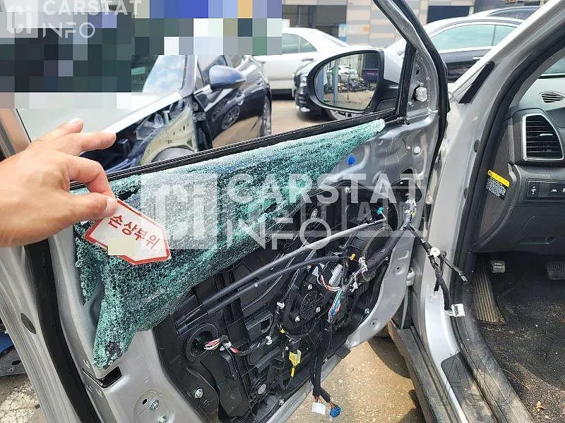 Photo 2 of 15: 2018 Hyundai Tucson 2.0 — Korean insurance auction