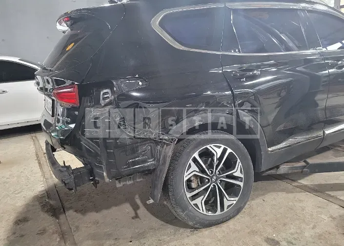 Photo 2 of 12: 2019 Hyundai Santa Fe, VIN KMHS381BDKU013816 — Korean insurance auction
