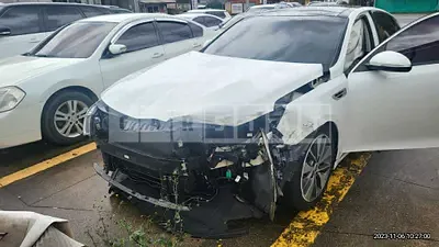 Photo 1 of 10: 2016 Kia K5, VIN KNAGX411BGA013667 — Korean insurance auction