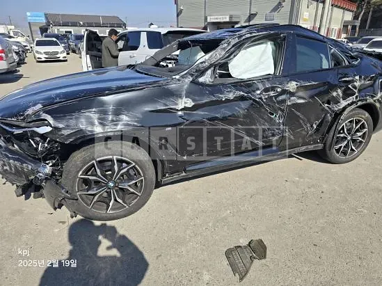 Photo 2 of 12: 2024 BMW X4 xDrive20i, VIN WBA21DT05R9U94872 — Korean insurance auction