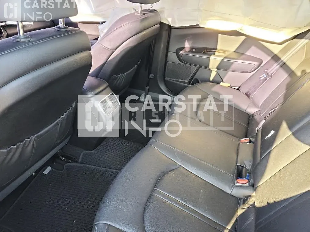 Photo 2 of 14: 2015 Kia K5 2.0 — Korean insurance auction