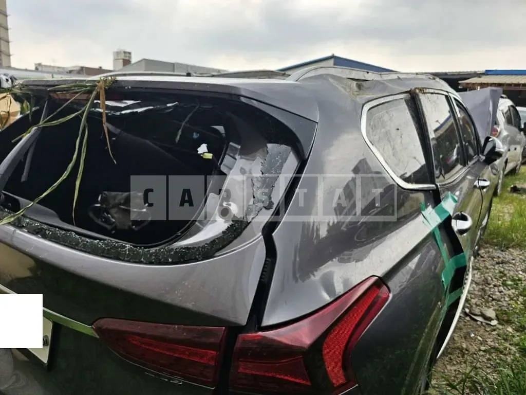 Photo 2 of 14: 2019 Hyundai Santa Fe, VIN KMHS581ABKU159014 — Korean insurance auction
