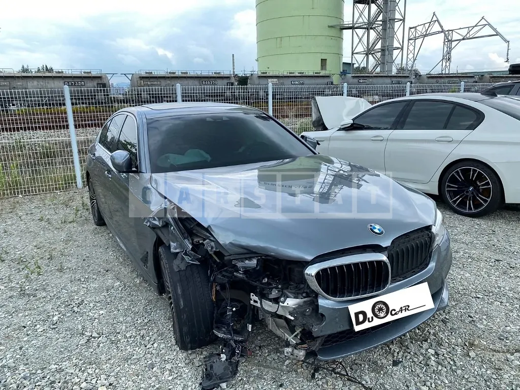 Photo 2 of 13: 2018 BMW 530d M Sport Package WLTP, VIN WBAJC9100JB279211 — Korean insurance auction