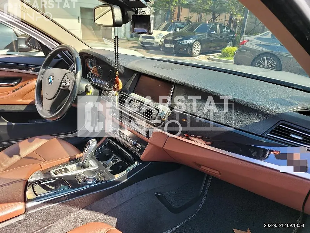 Photo 2 of 15: 2016 BMW Calm 520d xDrive — Korean insurance auction