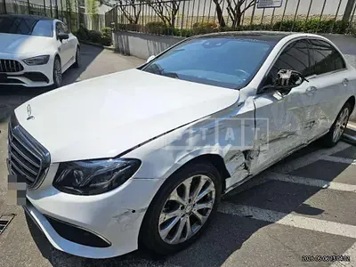 Photo 1 of 16: 2017 Mercedes-Benz E300 — Korean insurance auction