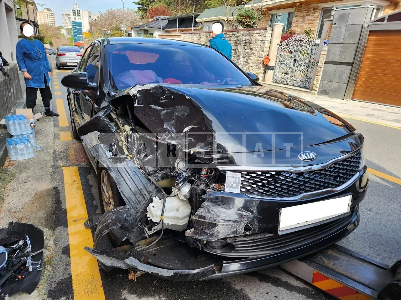 Photo 2 of 5: 2015 Kia K5, VIN KNAGS416BGA005378 — Korean insurance auction