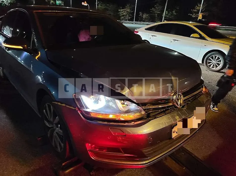 Photo 2 of 7: 2016 Volkswagen Golf 2.0 TDI BMT — Korean insurance auction