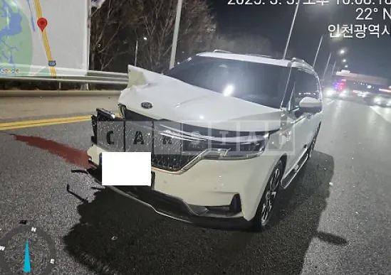 Photo 2 of 23: 2021 Kia Carnival — Korean insurance auction