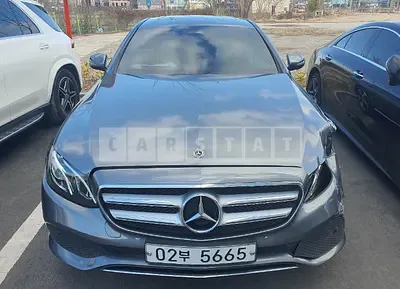 Photo 1 of 23: 2019 Mercedes-Benz E300, VIN WDDZF4JB9KA504630 — Korean insurance auction