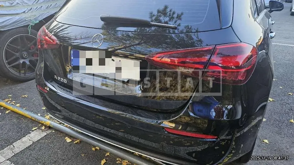 Photo 2 of 7: 2024 Mercedes-Benz A220 — Korean insurance auction