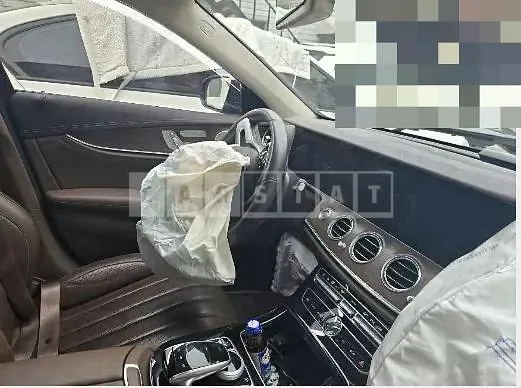 Photo 2 of 12: 2018 Mercedes-Benz E300 — Korean insurance auction
