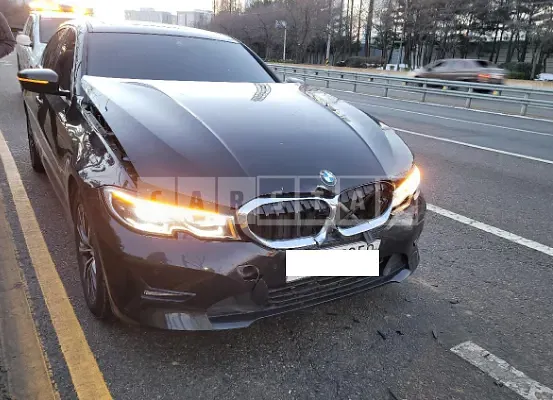 Photo 2 of 25: 2019 BMW 320d, VIN WBA5V5100KAJ58318 — Korean insurance auction