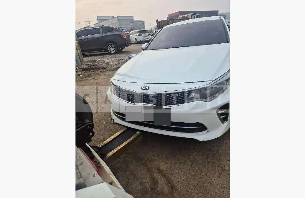 Photo 2 of 4: 2015 Kia K5 Diesel — Korean insurance auction
