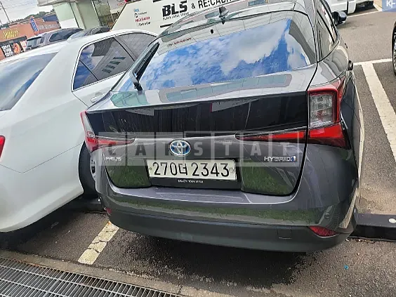 Photo 2 of 14: 2020 Toyota Prius, VIN JTDKARFU8K3102099 — Korean insurance auction