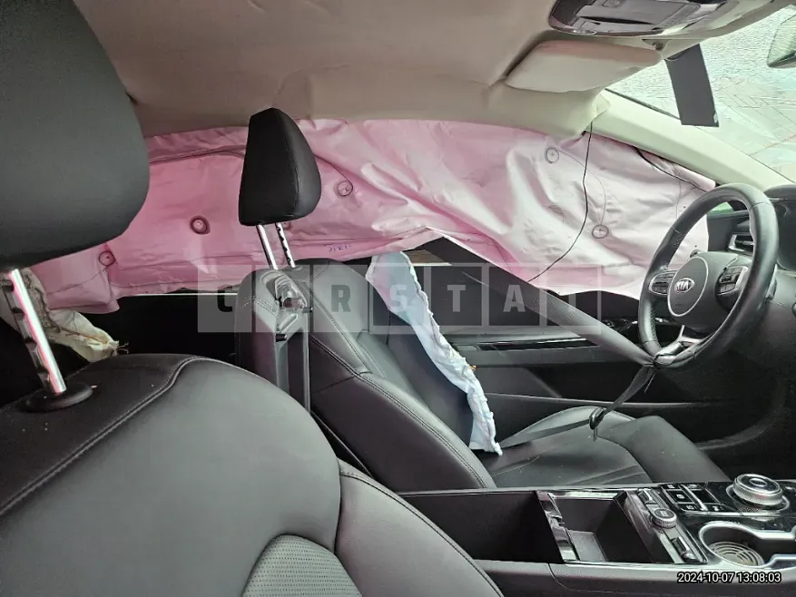 Photo 2 of 13: 2020 Kia K5 2.0 — Korean insurance auction