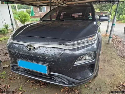 Photo 1 of 15: 2018 Hyundai Kona Electric, VIN KMHK281GFKU004634 — Korean insurance auction