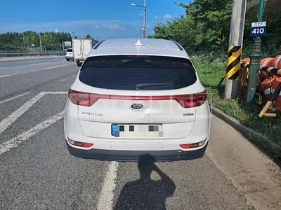Photo 1 of 8: 2018 Kia Sportage — Korean insurance auction