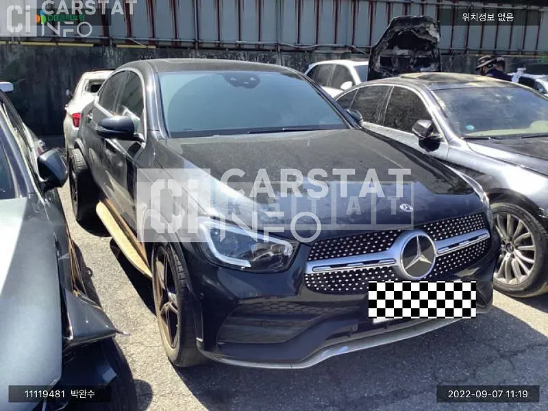 Photo 2 of 10: 2020 Mercedes-Benz GLC 300 4Matic Premium Coupe, VIN W1N0J8EB0LF803617 — Korean insurance auction