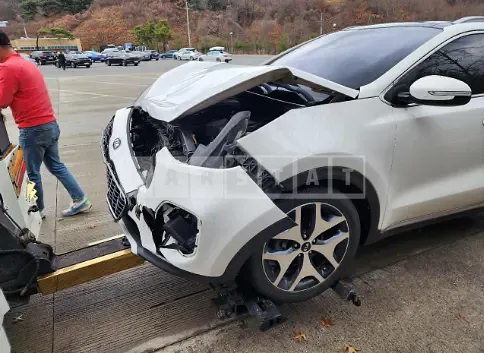 Photo 2 of 7: 2016 Kia Sportage, VIN KNAPN813BGK015060 — Korean insurance auction