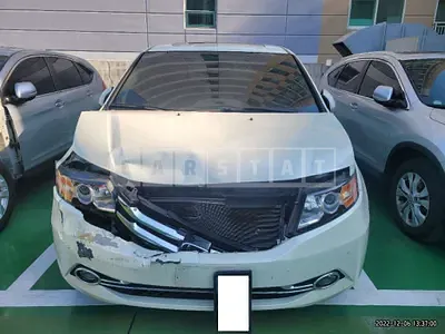 Photo 1 of 10: 2015 Honda Odyssey, VIN 5KBRL5860FB601352 — Korean insurance auction