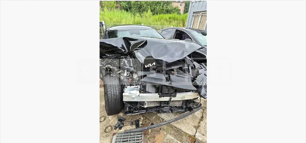 Photo 2 of 28: 2022 Kia EV6 Long Range — Korean insurance auction