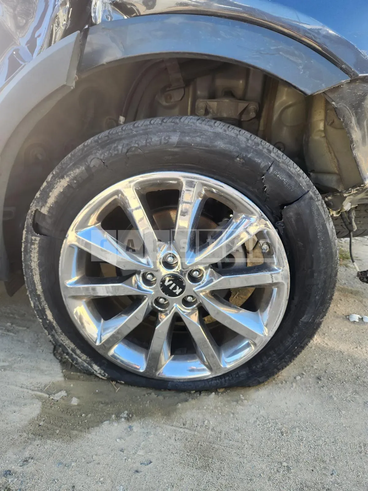 Photo 2 of 3: 2016 Kia Sorento 2.0, VIN KNAPH81ABGA261864 — Korean insurance auction