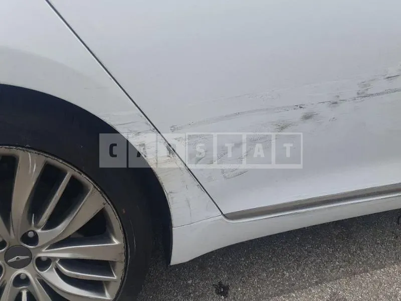 Photo 2 of 40: 2019 Genesis G80 3.3 — Korean insurance auction