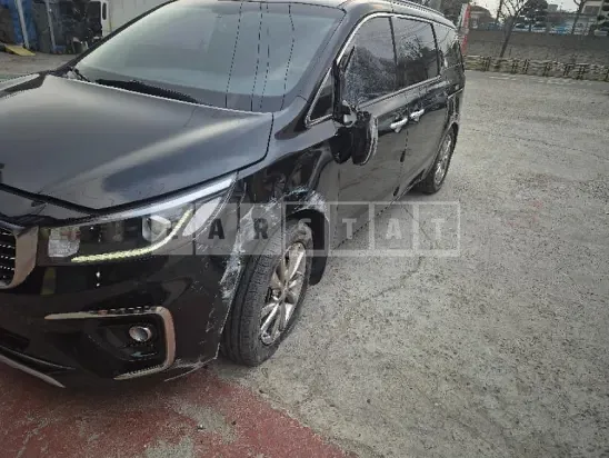 Photo 2 of 50: 2019 Kia Carnival, VIN KNAMC81ABKS583565 — Korean insurance auction