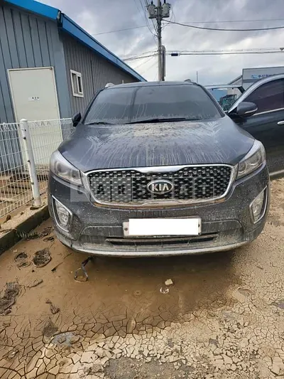 Photo 1 of 8: 2015 Kia Sorento, VIN KNAPS81ADFA110933 — Korean insurance auction