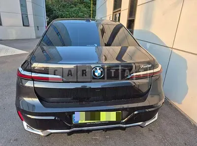 2024 BMW 750e xDrive