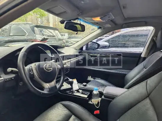 Photo 2 of 14: 2015 Lexus ES300h — Korean insurance auction