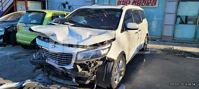Photo 1 of 18: 2015 Kia Carnival, VIN KNAMC81ABFS054314 — Korean insurance auction