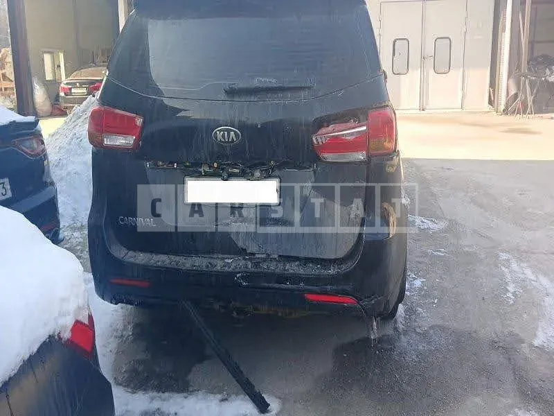 Photo 2 of 8: 2016 Kia Carnival, VIN KNAMB81ABGS220188 — Korean insurance auction