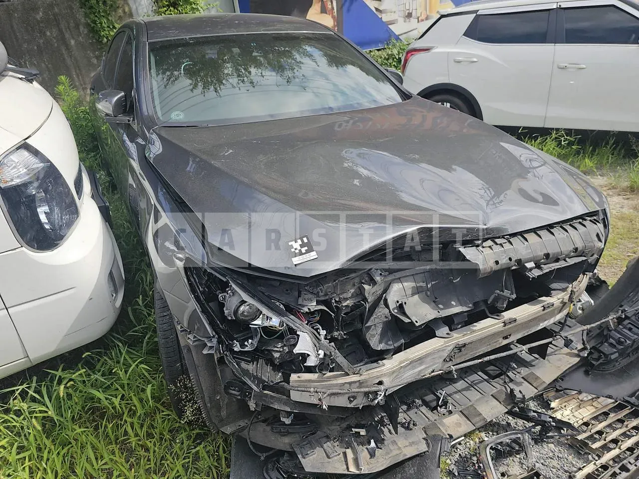 Photo 2 of 21: 2017 Hyundai Genesis G80, VIN KMHGM41DBHU231500 — Korean insurance auction