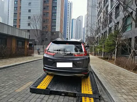 Photo 2 of 13: 2019 Honda CR-V 2WD — Korean insurance auction