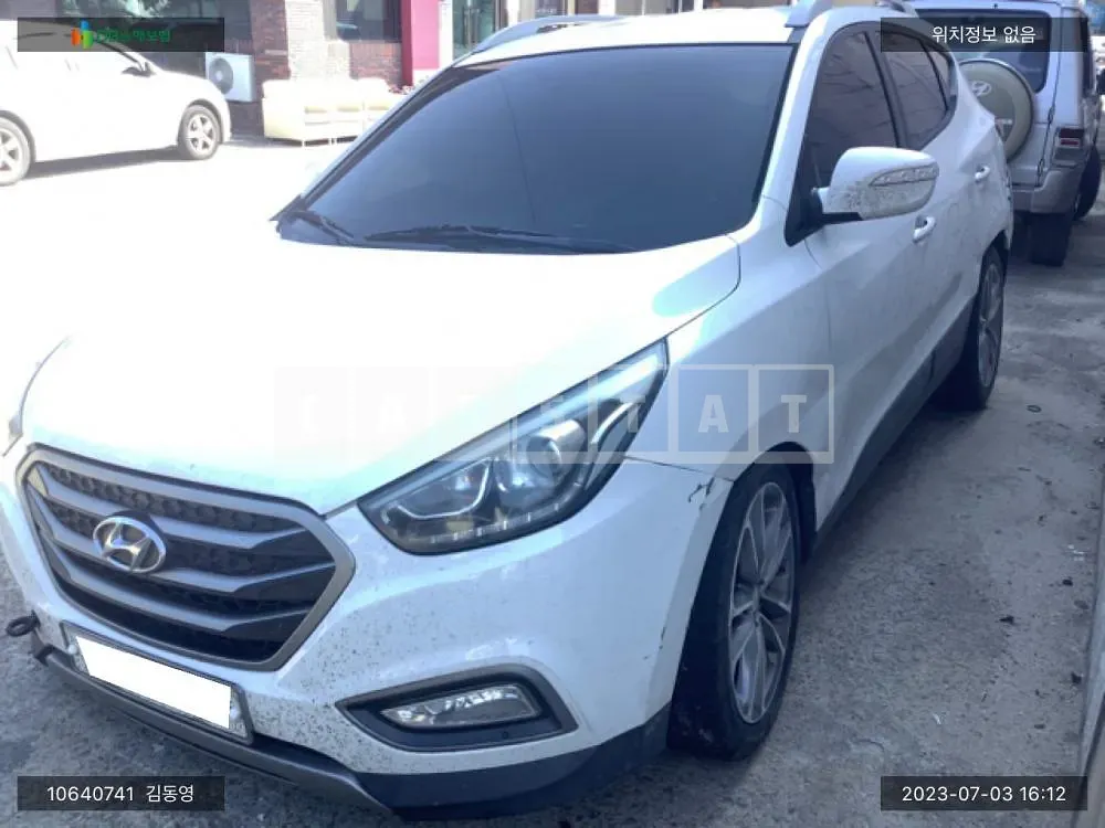 Photo 2 of 17: 2015 Hyundai Tucson, VIN KMHJT81VBFU056869 — Korean insurance auction