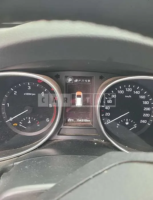 Photo 2 of 8: 2016 Hyundai Santa Fe DM — Korean insurance auction