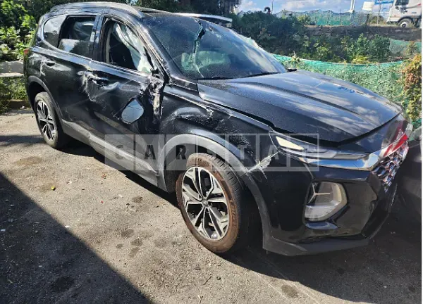 Photo 2 of 15: 2019 Hyundai Santa Fe, VIN KMHS381CBKU167269 — Korean insurance auction