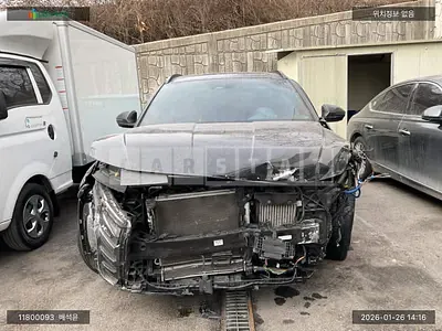 Photo 1 of 36: 2023 Hyundai Tucson Hybrid, VIN KMHJE811BPU105021 — Korean insurance auction