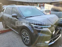 Photo 2 of 35: 2021 Kia Carnival, VIN KNANC81BBMS075469 — Korean insurance auction