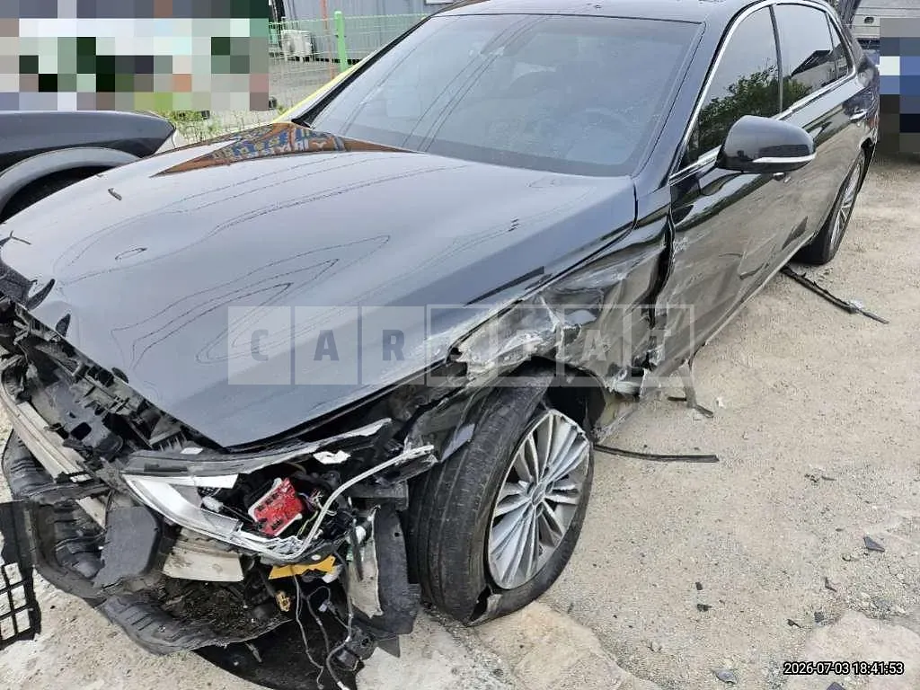 Photo 2 of 15: 2017 Genesis EQ900 — Korean insurance auction
