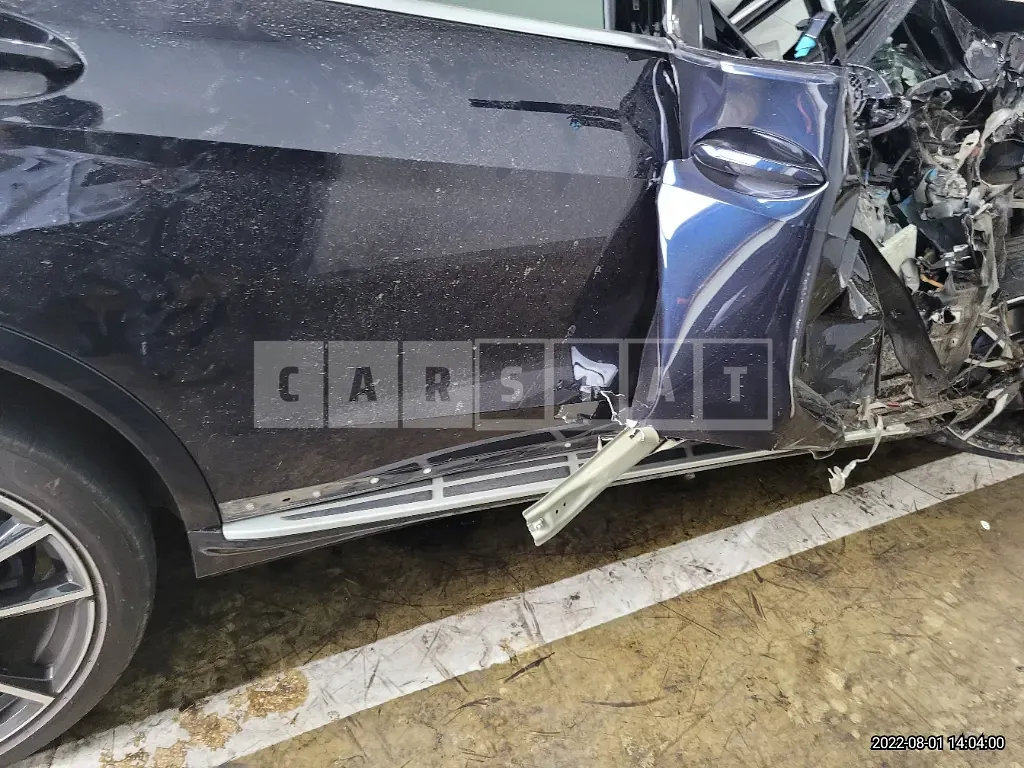 Photo 2 of 36: 2021 BMW X7 xDrive 40d, VIN WBATB4105M9D80838 — Korean insurance auction